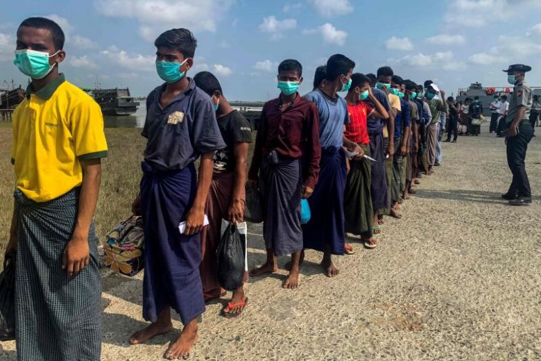 Coronavirus: Myanmar ships 800 freed Rohingya prisoners back to Rakhine