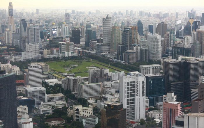 JLL urges hotels, retailers to cut costs, seek backups