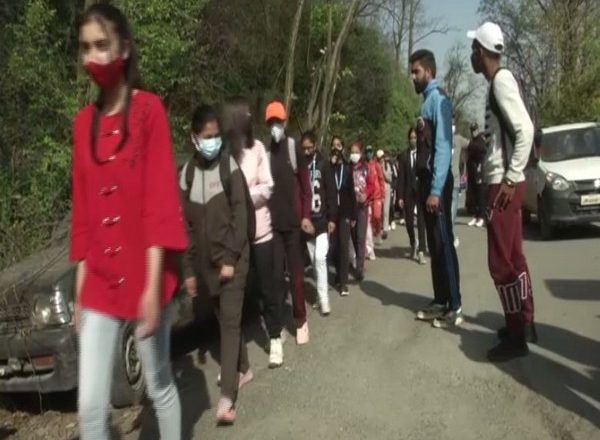 J&K: ‘Save Jhelum’ trek organised for children in Srinagar