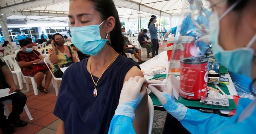 Thailand assures foreign residents they can be vaccinated