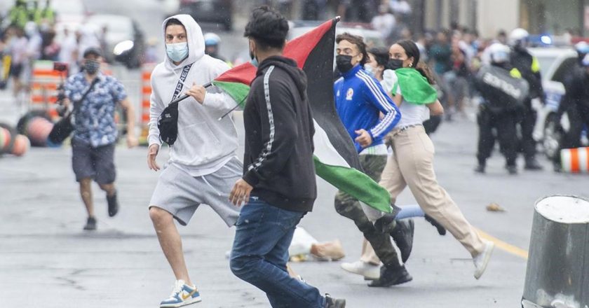 Tensions flare at Israel-Palestinian demonstrations in Montreal, Toronto