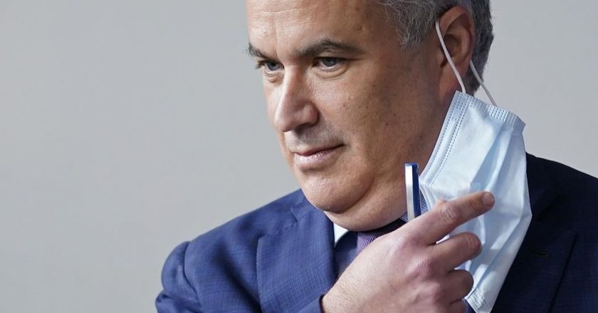 The Latest: Mississippi hospital to require masks