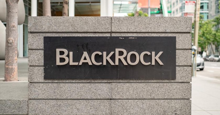 Should we invest in China or not?