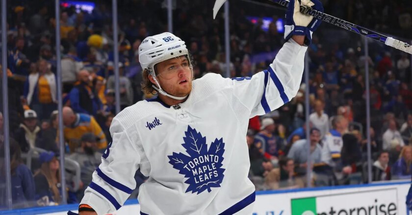 Nylander offers up juicy post-Christmas gift for Leafs in OT win over Blues