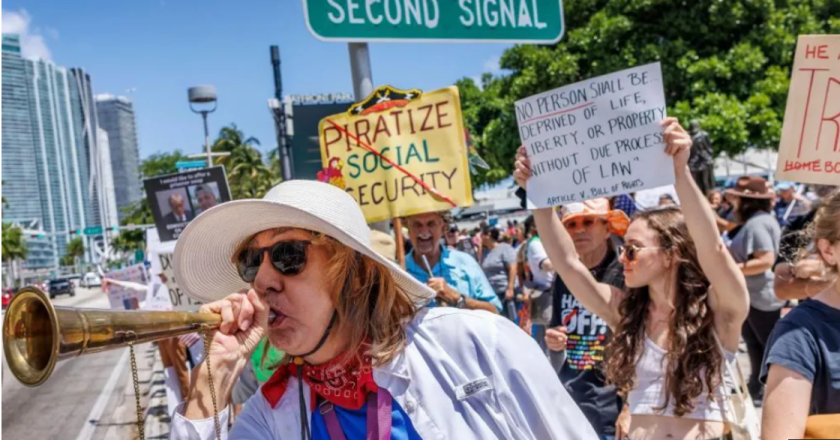 Thousands participate in US anti-Trump demonstrations